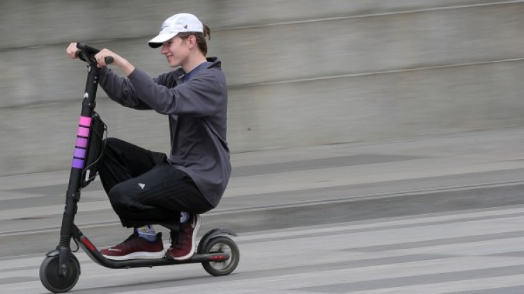 Снимки: Reuters