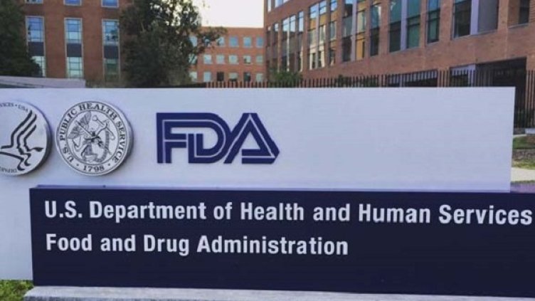 За разлика от електронните цигари, при които се нагрява никотинова течност, понякога с неясен състав, то при устройства като IQOS се нагряват късове от истински тютюн.