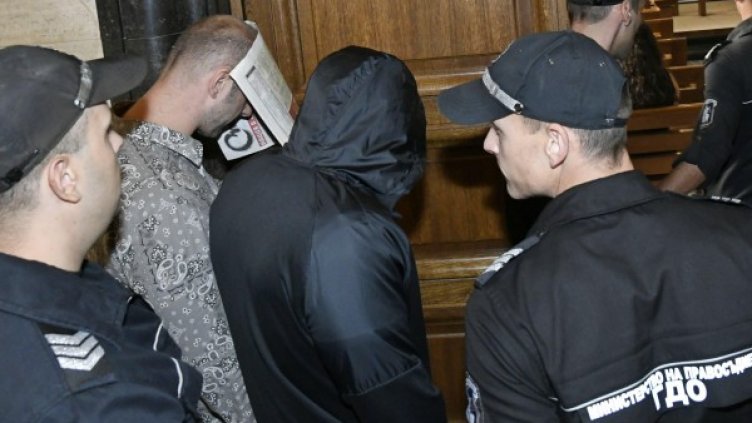 Двама от хулиганите бяха задържани веднага след инцидента. Снимка: Булфото, архив