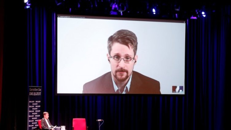 Снимки: Reuters