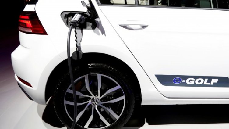 Снимки: Reuters