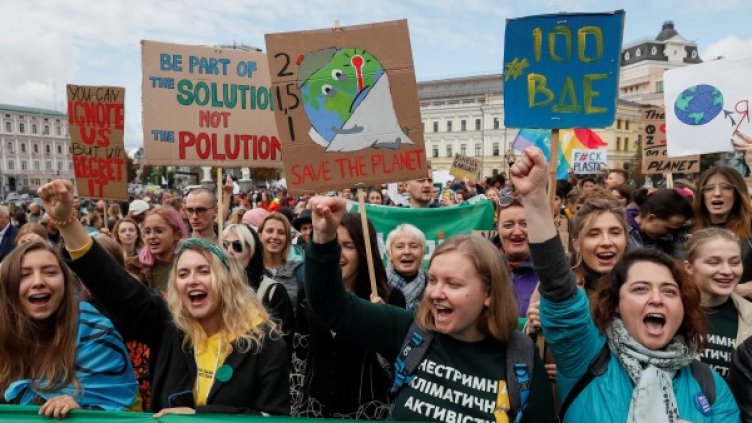 Снимки: Reuters