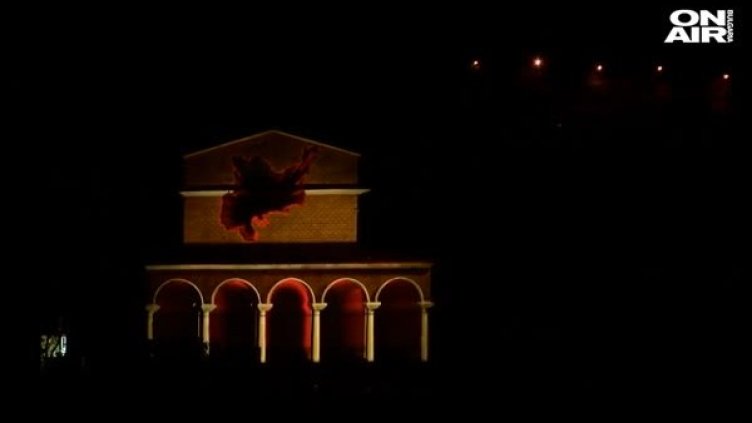 Жители и гости на Велико Търново се насладиха на уникално 3D шоу