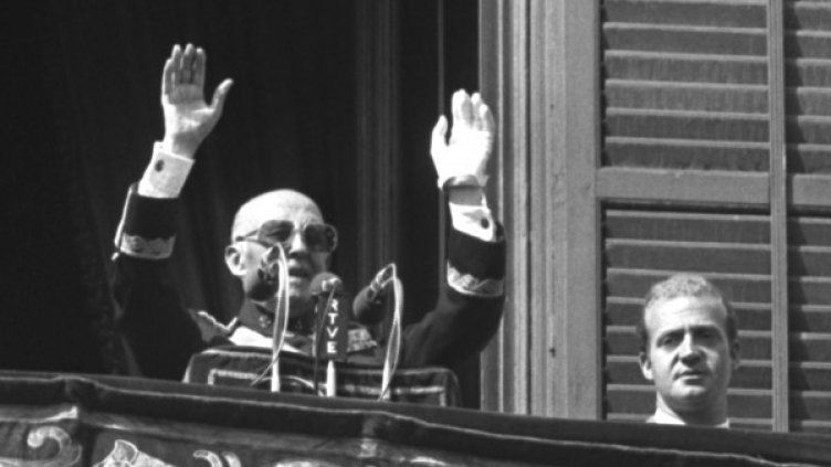 Снимки: Reuters