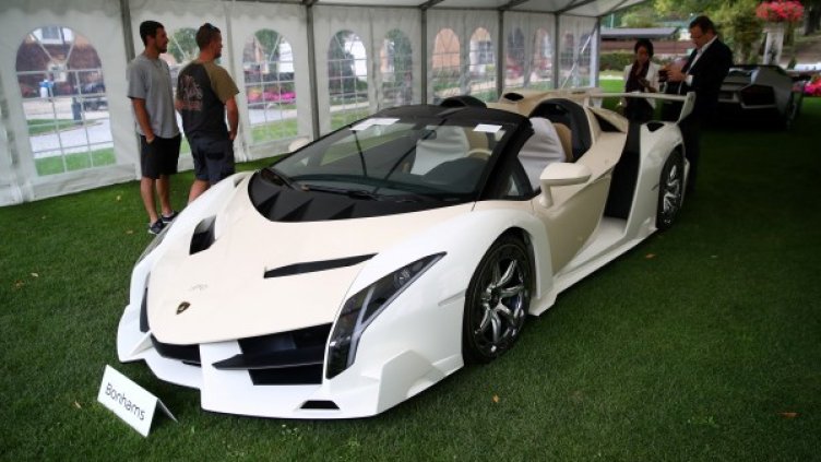 Снимки: Reuters