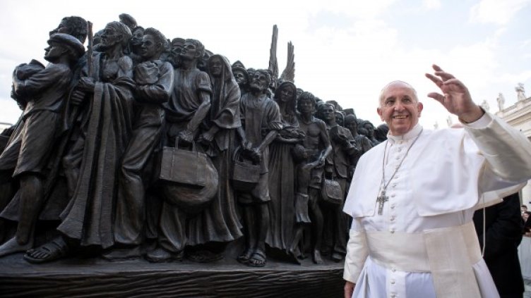 Снимки: Reuters