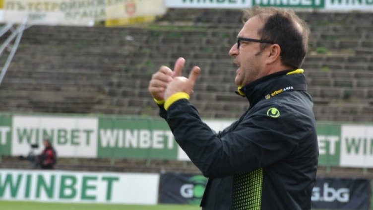 Желко Петрович едва ли ще остане на поста си. Снимка: Lap.bg