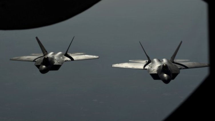 Изтребителят Ф-22 Раптор ще бъде хващан с новите радари. Снимка: Reuters