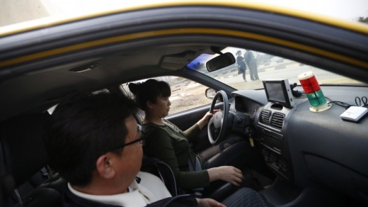 Снимки: Reuters