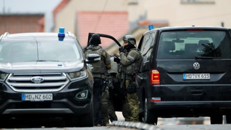 Снимки: Reuters