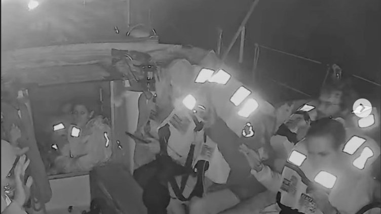 Израел е задържал и българин на флотилията на Грета Тунберг, плаваща към Газа? ВИДЕО