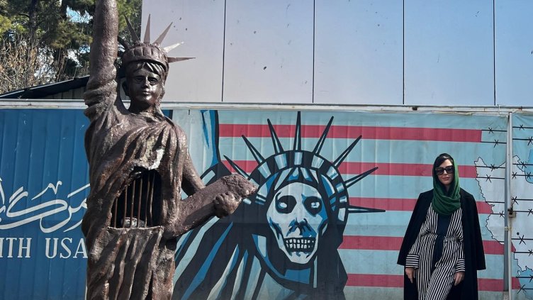 Living in Tehran (LiT), X