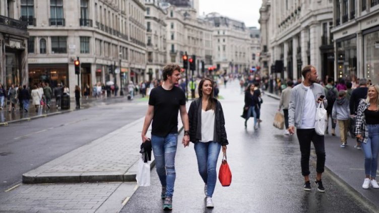 Снимки: Reuters