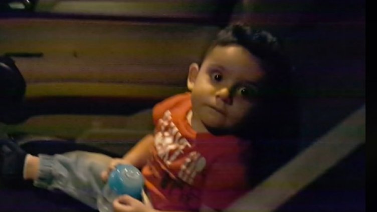 Протестиращи в Ливан запяха Baby Shark, успокояват бебе