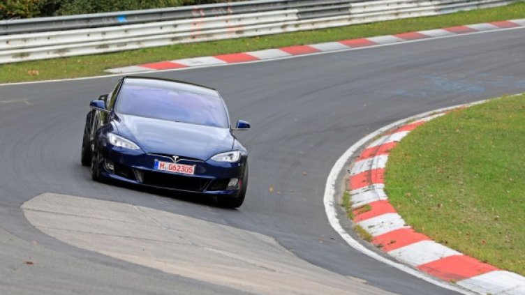 Снимки: Reuters