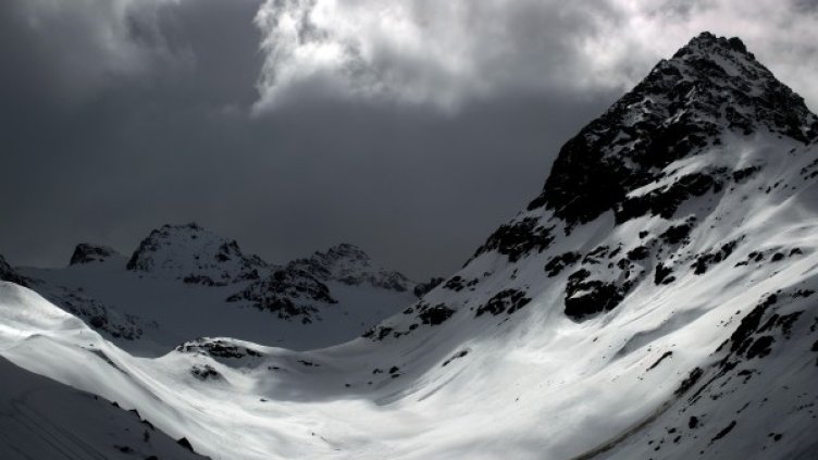 Снимки: Reuters