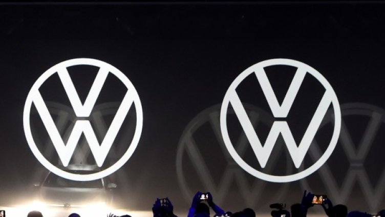 Синдикати на VW заплашват да блокират завода в Турция