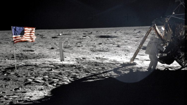 Снимки: Reuters