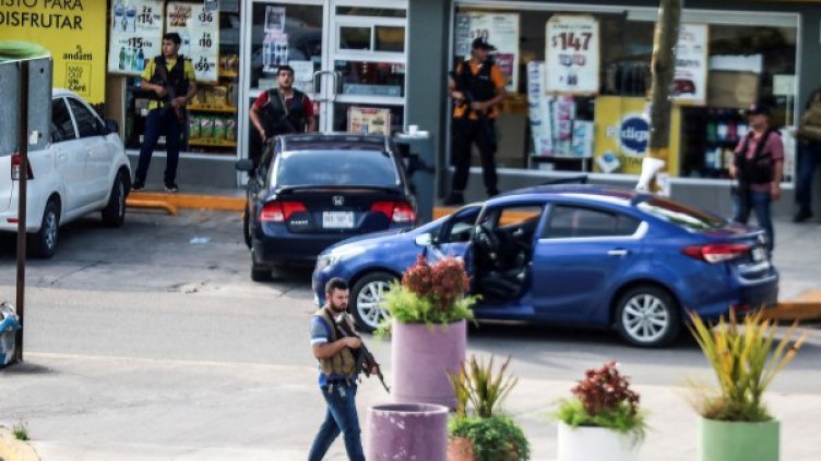 Снимки: Reuters