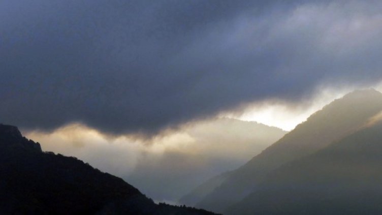 Днес пак ни чака дъжд, но температурите ще са високи