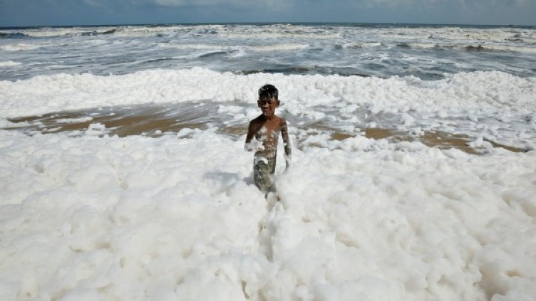 Снимки: Reuters