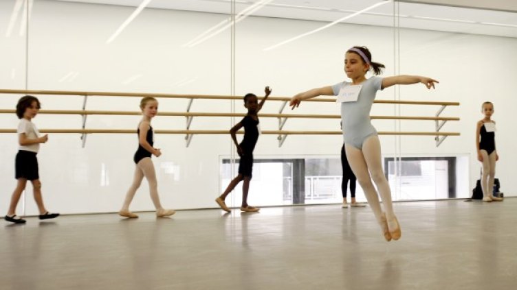 Снимки: Reuters