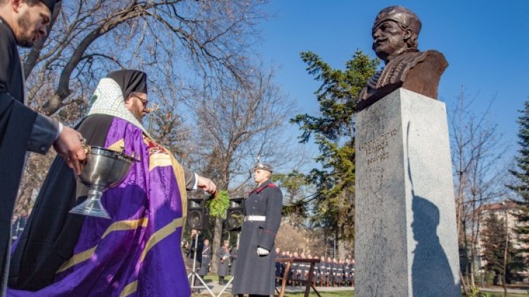 Радев: Капитан Петко войвода не се вместваше в национални граници 