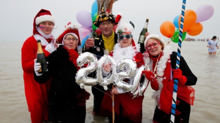 Снимки: Reuters