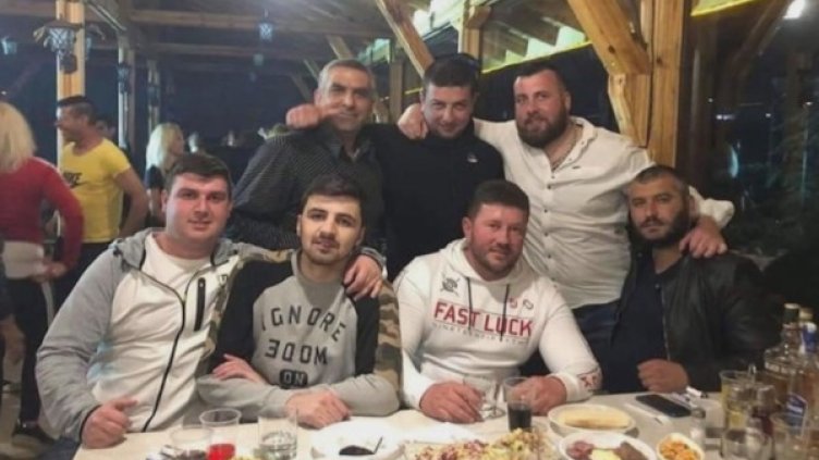 Кметът е най-вдясно. Кадър: bTV