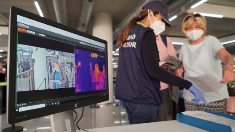 ЕК пусна сайт за проверка на условията за пътуване в Европа