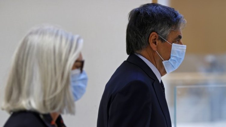 Франсоа Фийон и съпругата му Пенелоп Фийон. Снимка: БГНЕС