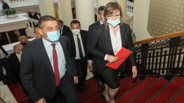 БСП внесе вота на недоверие, тръгна на битка срещу управлението