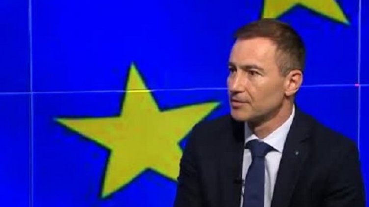 Служебен кабинет може да забави парите от ЕС за възстановяване, смята Андрей Ковачев