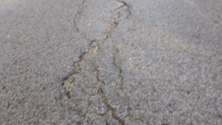 От АПИ убедено: Не се ремонтират здрави пътища