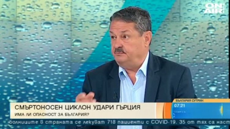 Три жертви, наводнения, щети - ще достигне ли България бурята "Янос"?