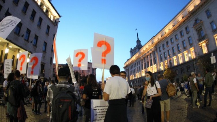 Четвъртото "Велико народно въстание" събира хора от цялата страна 