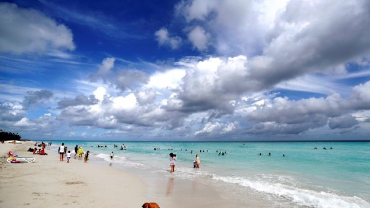Куба се отваря, отново приема туристи след 6 месеца изолация 