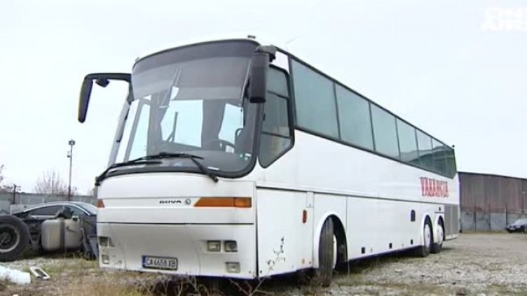 Превръщат стар автобус в мобилен център за кръвна плазма и ваксини