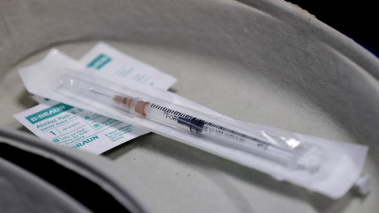 Опашки за ваксиниране се извиха в Румъния