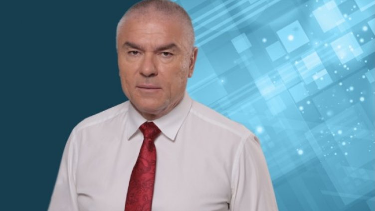 Марешки вдигна парламента в чест на лекари и учители