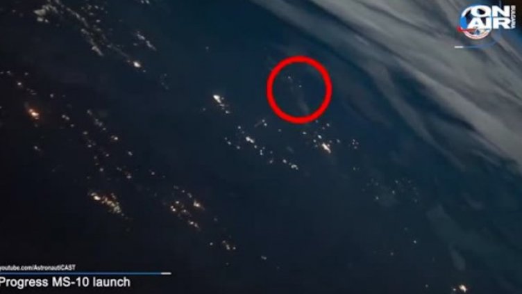 НАСА публикува кадри от изстрелването на ракета в Космоса