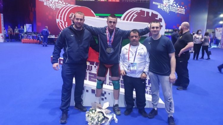 Нов, шести медал: Сребро за България на европейското по щанги