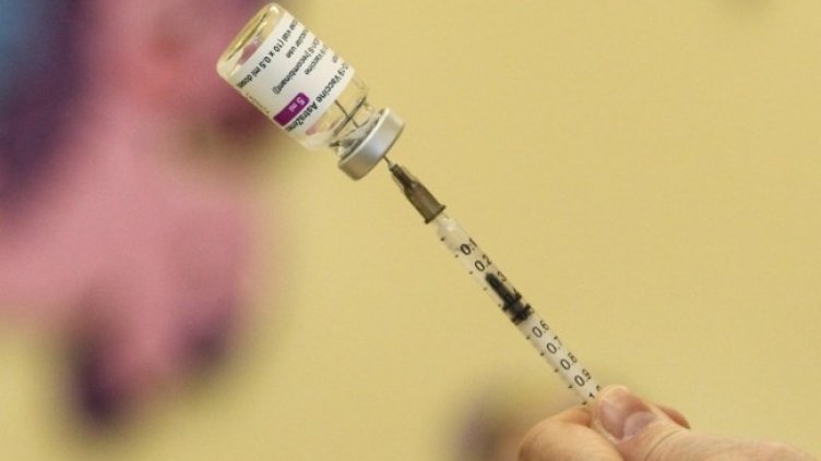 Починалата ваксинирана сестра - с придружаващи заболявания