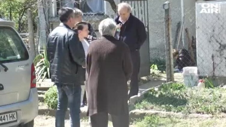 Съседи обвиняват бивш служител на МВР, стрелял по улицата