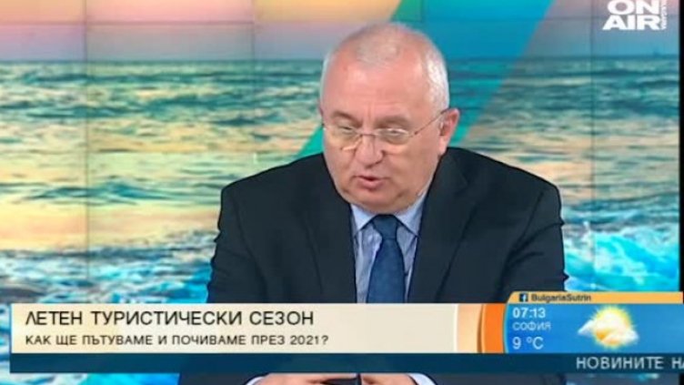 Доц. Драганов: Трябва ни списъка на антигенните тестове