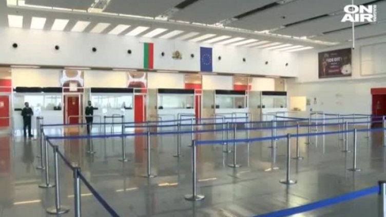 Отложени полети: Ще остане ли България без руски туристи?