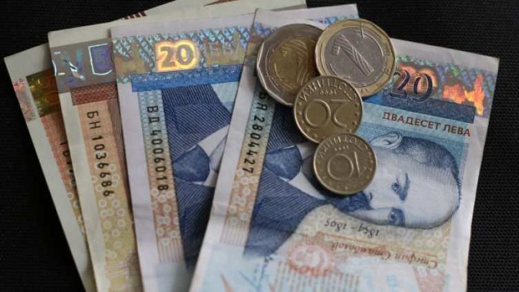 Бизнесът в туризма: Пари и томбола за желаещите да се ваксинират!