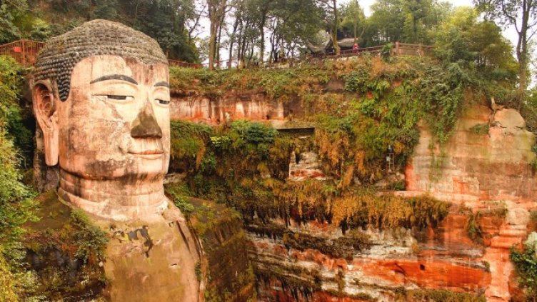 Кадър от "Сами из Азия". Снимка: "Позор"