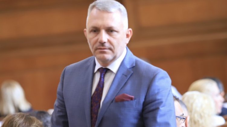 Хаджигенов: На крив сценарист, шоуто му пречи!