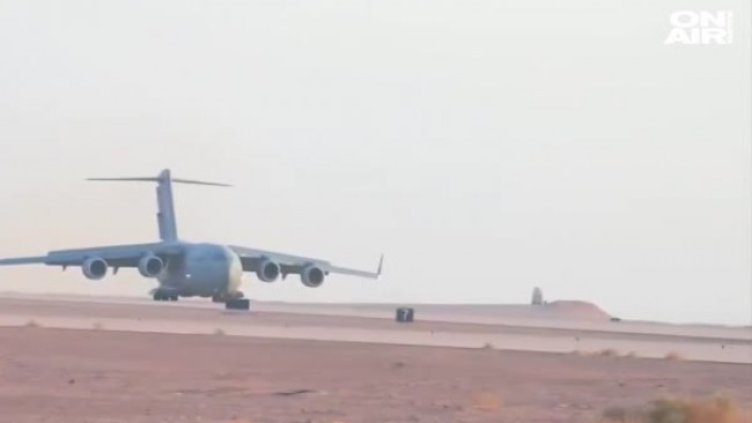 Щастлива развръзка: Жена роди в самолет, бягайки от Афганистан 